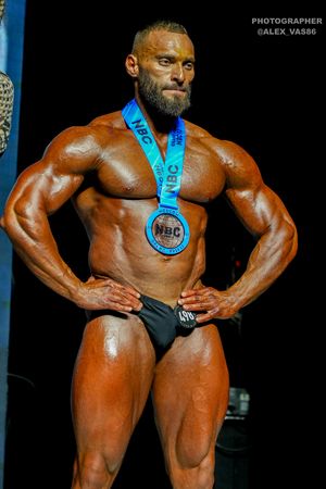 CLASSIC PHYSIQUE +178